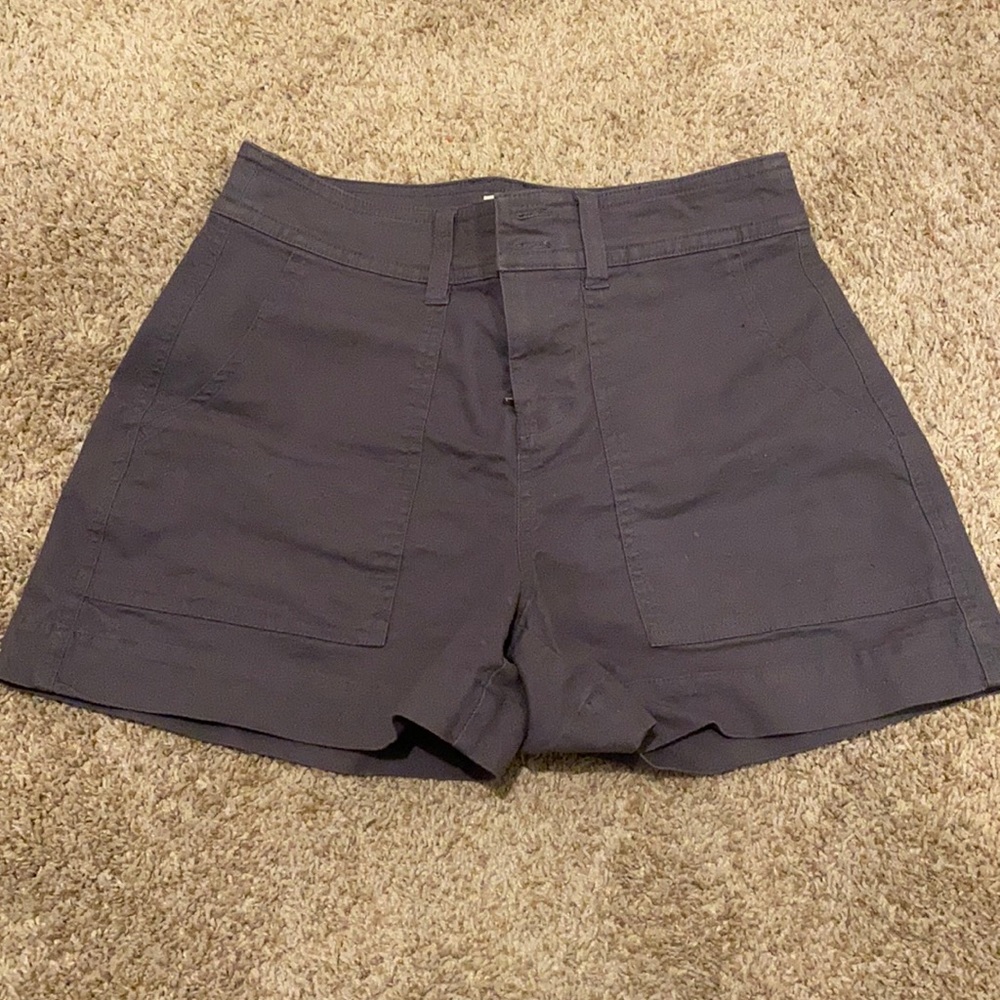 Gray women’s cargo shorts